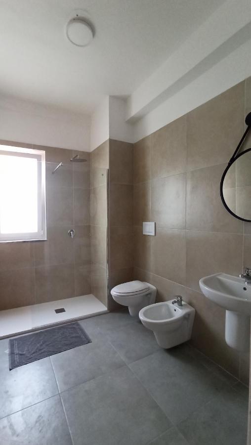 Casa Base Hotel Bari Ngoại thất bức ảnh