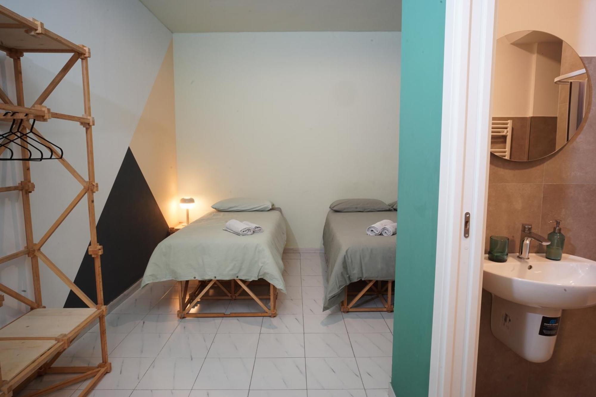 Casa Base Hotel Bari Ngoại thất bức ảnh